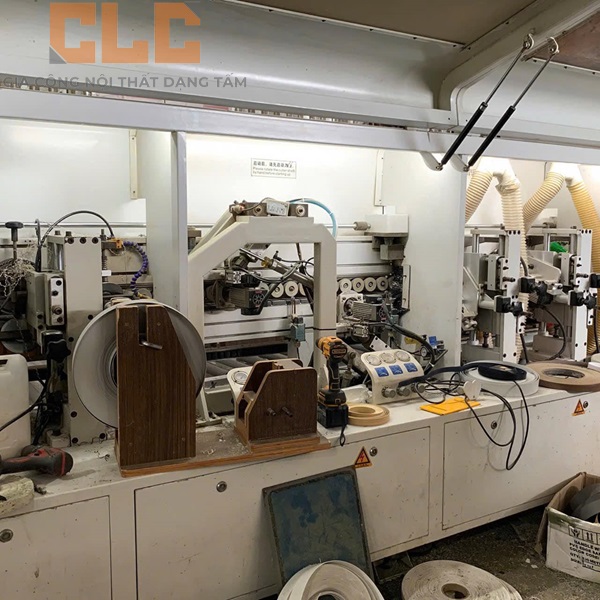 Biến gỗ tấm thành nội thất đẳng cấp nhờ gia công CNC hiện đại