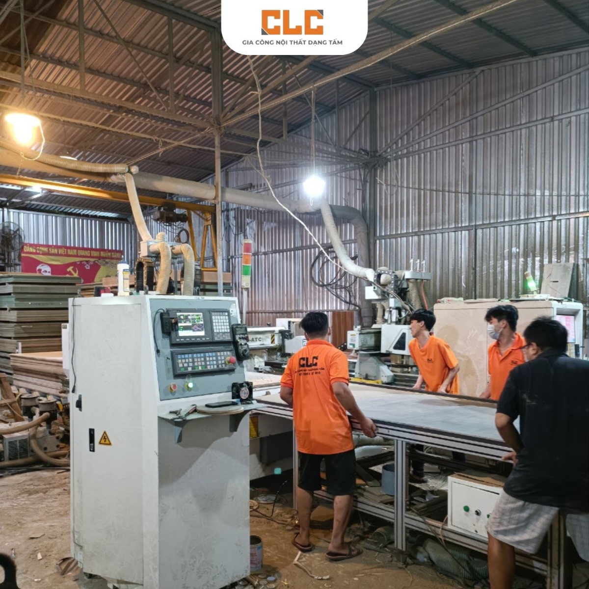 Biến gỗ tấm thành nội thất đẳng cấp nhờ gia công CNC hiện đại