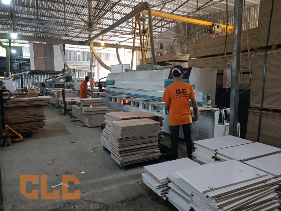 Gia công nội thất dạng tấm giải pháp toàn diện với công nghệ CNC hiện đại
