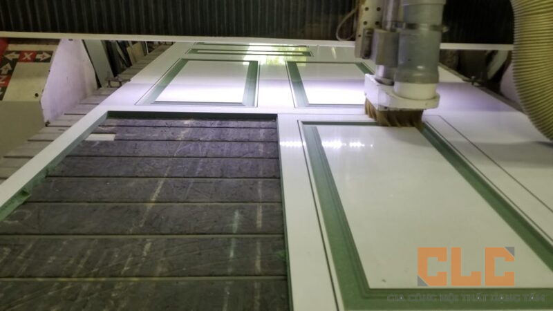 CNC Soi huỳnh cánh – Tạo nên những đường nét tinh tế cho cánh tủ