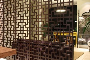Gia công cnc vách hoa văn – khi từng đường cắt tạo nên kiệt tác nghệ thuật